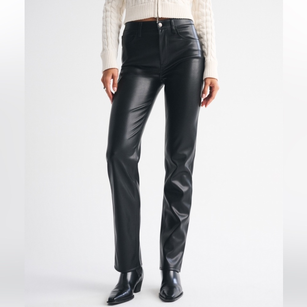 Vegan Leather 90’s Straight Ultra High Rise